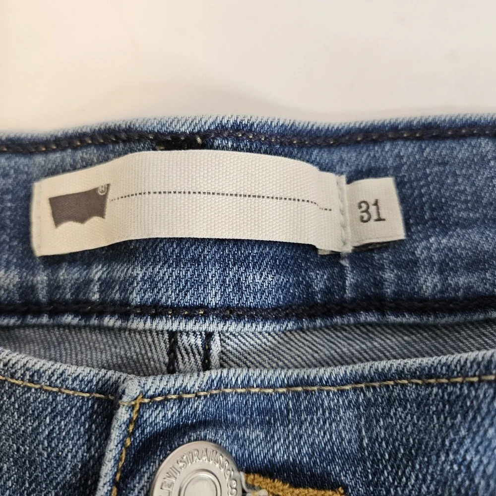 Levis Denim‎ Women's Shorts Size 31